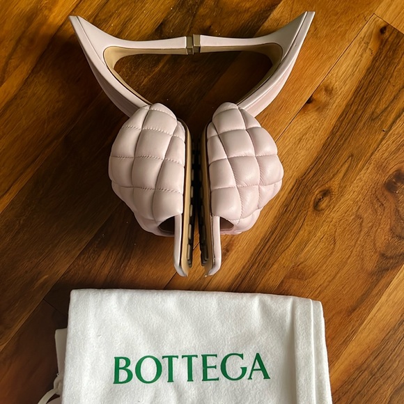 Bottega Veneta Padded Slide Sandals, NEW - Picture 6 of 17